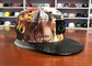 फैशनेबल हिप हॉप फ्लैट स्नैपबैक कैप स्व - कपड़े का पट्टा बुना लेबल