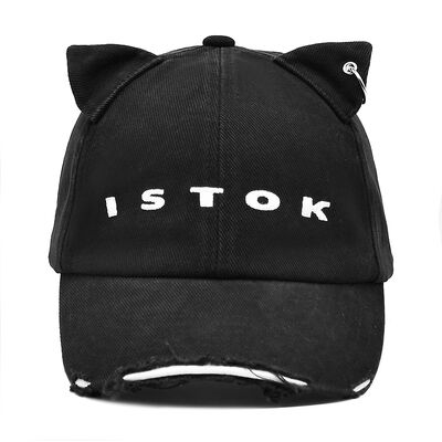 कपास 6 पैनल बेसबॉल टोपी जिसमें प्रबलित सीम और समायोज्य पट्टा शामिल है कस्टम लोगो प्रिंटिंग के लिए उत्कृष्ट विकल्प